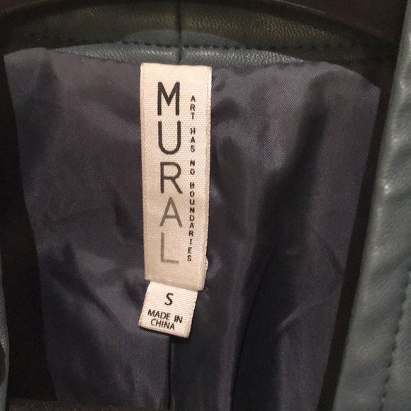 Faux Leather bomber jacket - Picture 3 of 5